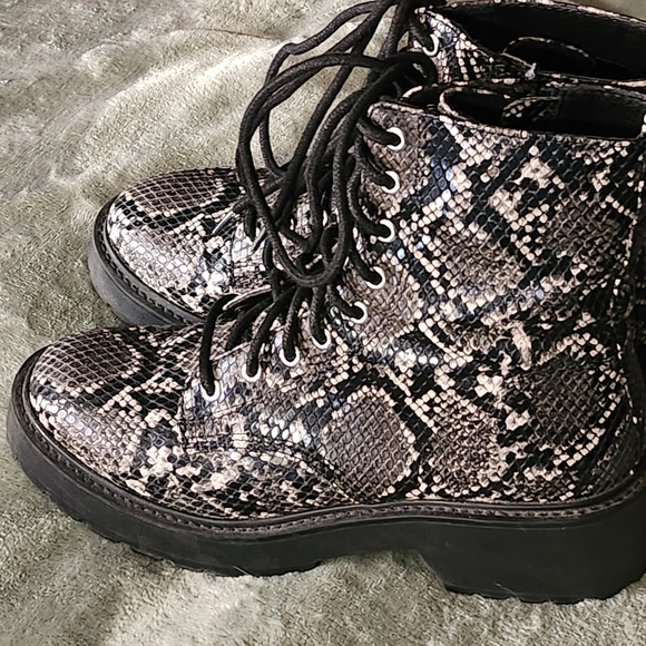 Steve Madden Black and Gray Snake Print Combat Boots - Picture 5 of 9